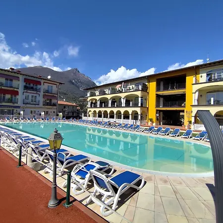 Giardino Dei Colori 212 Pool And Family Friendly *