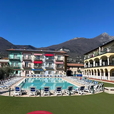 Giardino Dei Colori 212 Pool And Family Friendly * Toscolano-Maderno
