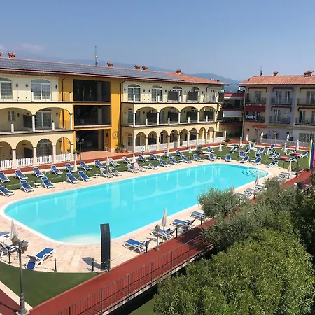 Giardino Dei Colori 212 Pool And Family Friendly Apartamento *